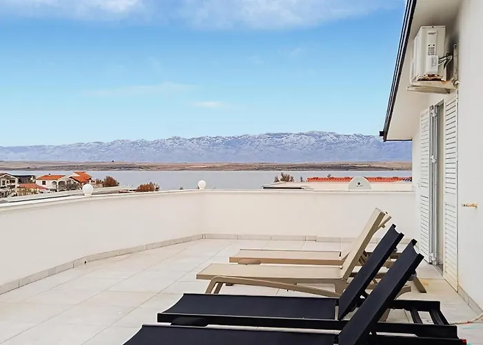 아파트 In With House Sea View