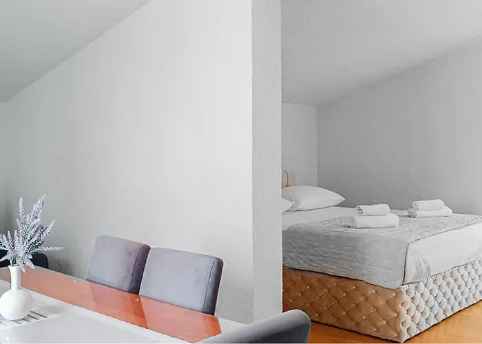 In With House Sea View