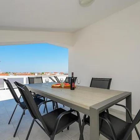 Stunning In With Wifi Apartment