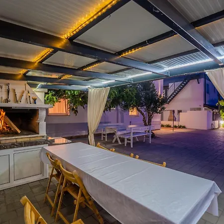 Stunning In With Wifi Apartment Vir